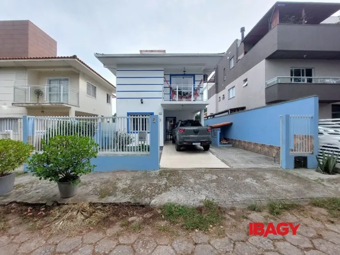 Excelente Casa 3 dormitório(s) em Campeche - Florianópolis