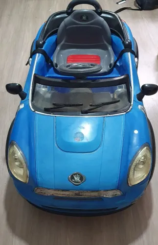 Carro elétrico infantil 