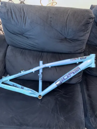 QUADRO GIOS 4TRIX 2023