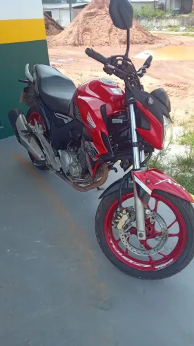 Vendo CB TWITTER semi nova zap *46