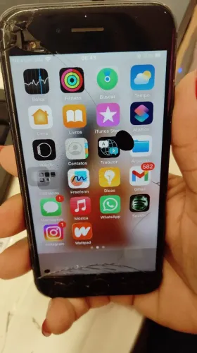 Vendo iPhone 200 reais 