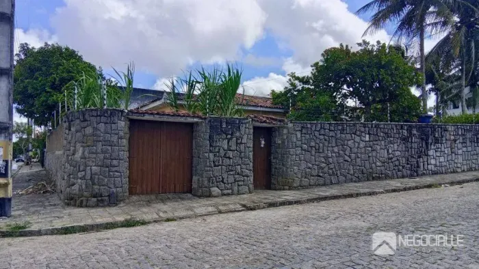 Casa com 4 dormitórios à venda por R$ 1.100.000,00 - Itararé - Campina Grande/PB