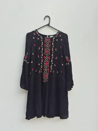 Vestido Preto Floral Infanto juvenil - 13/14 anos