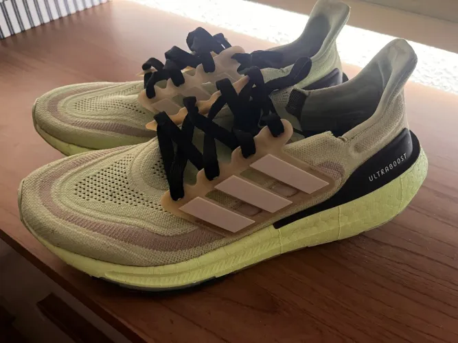 Tênis Adidas
