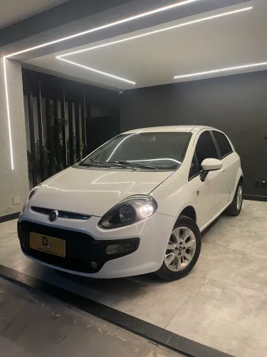 Fiat Punto Attractive Italia 1.4 F.flex 8V 5P 2016