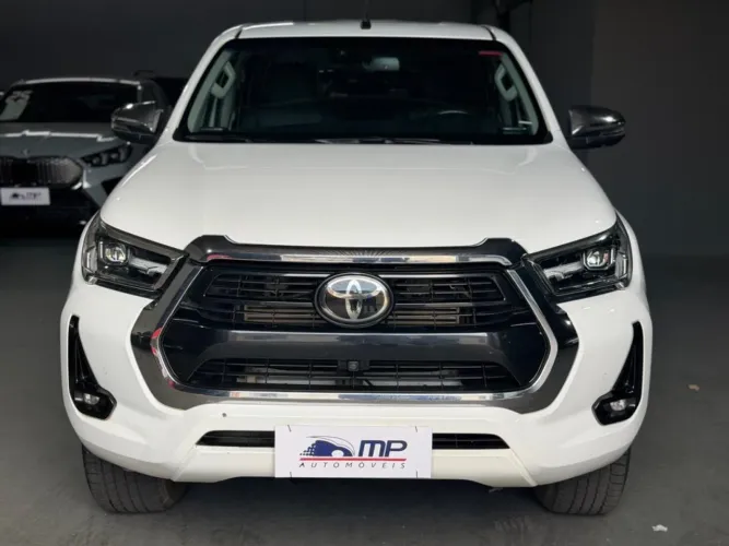 Toyota Hilux CD SRX 4X4 2.8 TDI 16V Diesel Aut. 2023