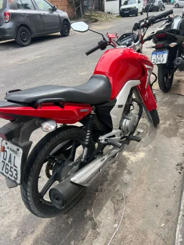 Vendo moto Titan 150  