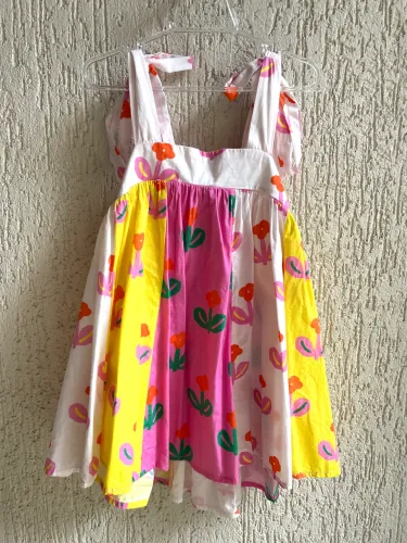 Vestido infantil fábula