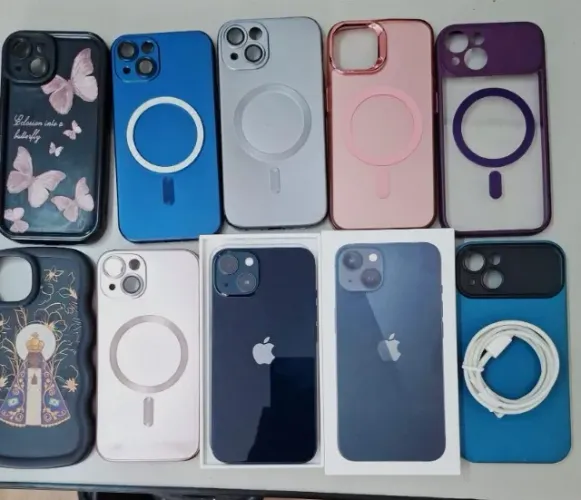 iPhone 13 Apple 128GB Meia-noite - Impecável (Único Dono + Caixa + NF + 8 capas + 2 Cabos