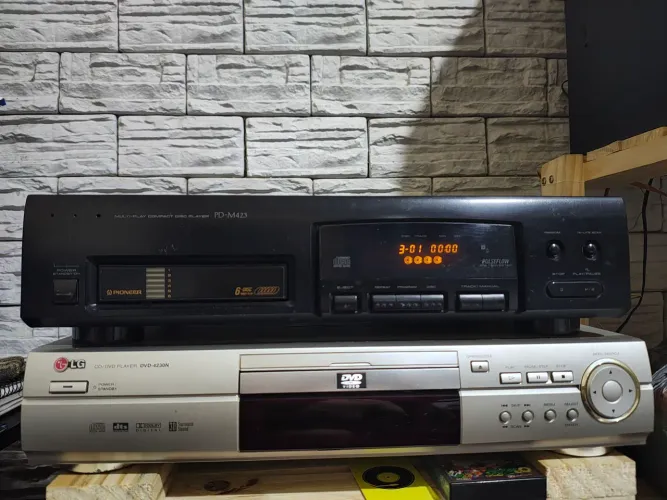 CD Player Pioneer PD-M423
