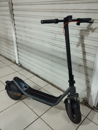 Vendo patinete Scooter 6 xiaomi