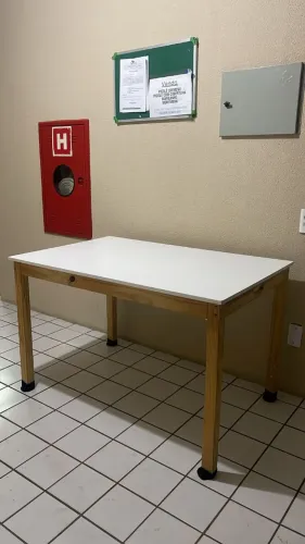 Mesa Jantar MDF