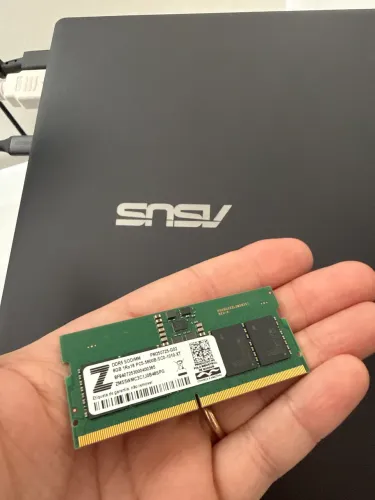 Memória RAM DDR5 8GB (Nova)