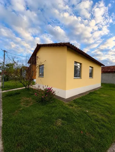 Vende Casa de Esquina Condomínio Talismã