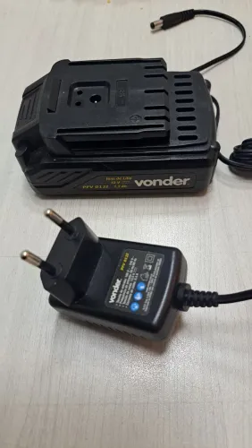 Bateria e carregador Parafusadeira Vonder 12v