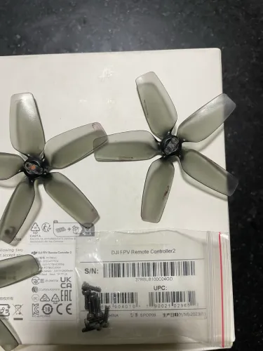 2 PARES DE HÉLICES DJI AVATA 1