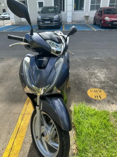Moto sh 150 dlx 2019