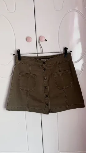 saia reta verde militar forever 21