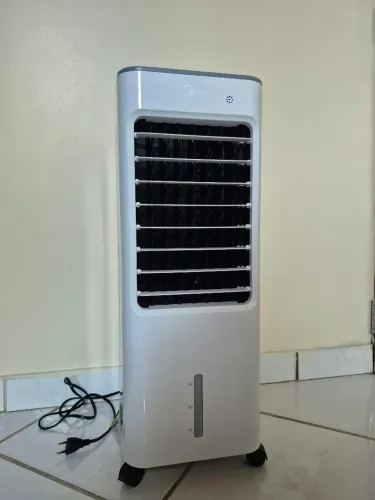 Vendo Climatizador de Ar Midea novo na caixa
