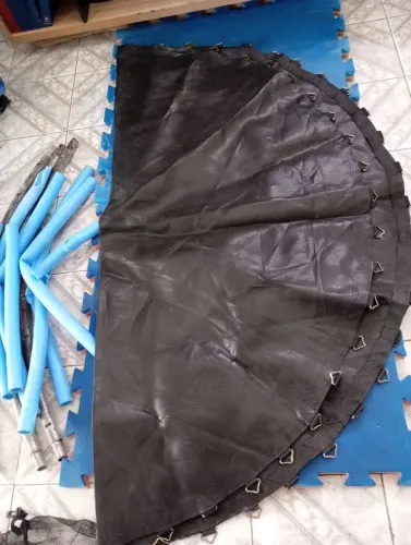 Pula pula grande em ótimo estado.