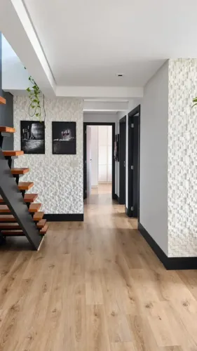 Cobertura para venda possui 168 metros quadrados com 3 quartos em Mercês - Curitiba - Para