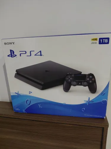PS4 1TB Com Caixa original + 3 Jogos