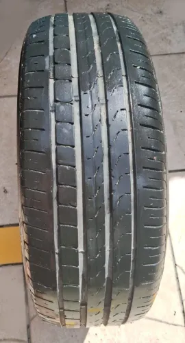 Vendo pneu para Ford K