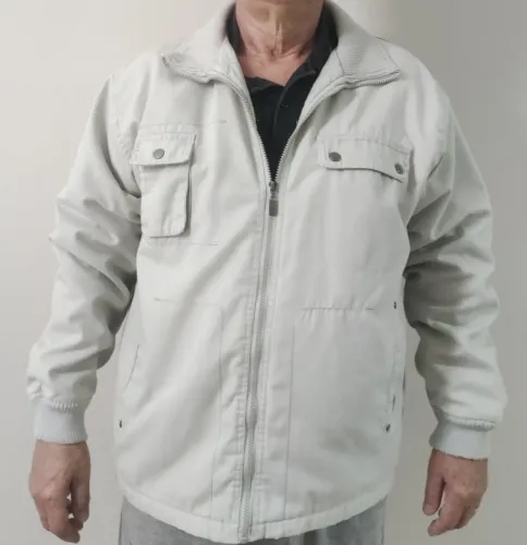 Jaqueta masculina em sarja