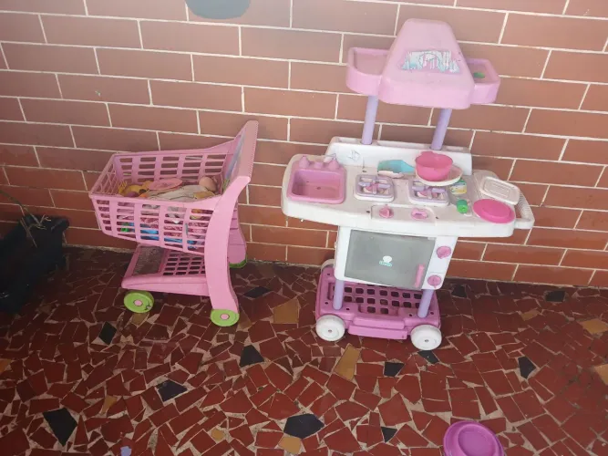 Cozinha e carrinho 