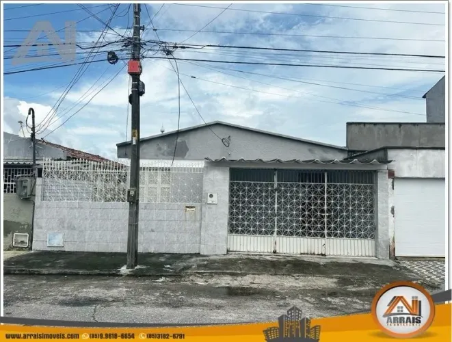 Casa Plana no Montese, 84 m² por R$ 460.000 - Bom Futuro - Fortaleza/CE