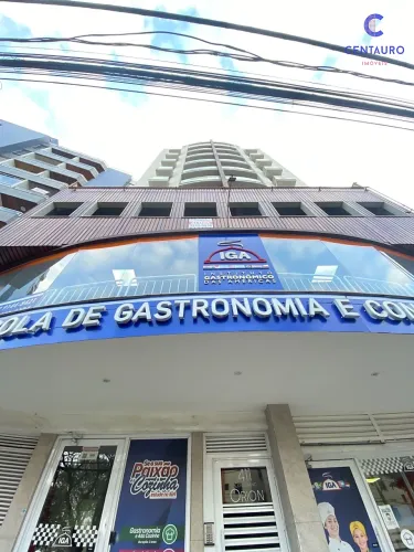 Excelente apartamento de 2 quartos com suíte e 2 vagas de garagem no Cascatinha
