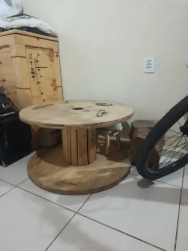 Carretel de madeira