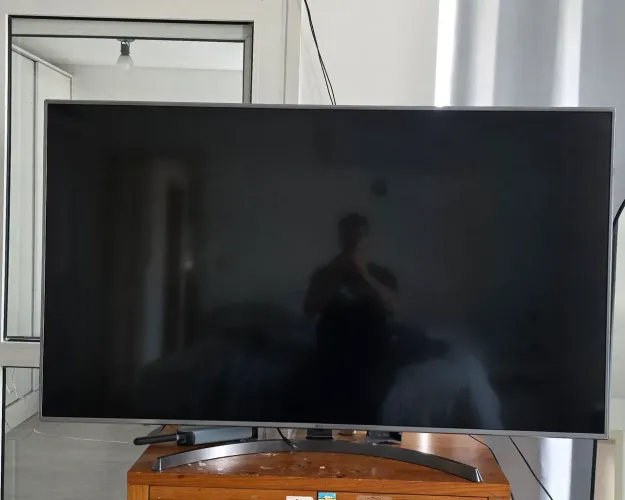 TV LG 65 polegadas R$2100,00