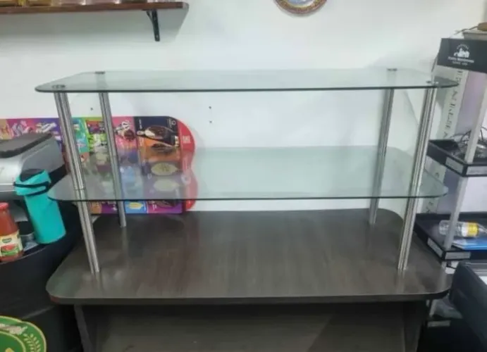 Glondola de meio , expositor para padaria , bolacha, bolos etc