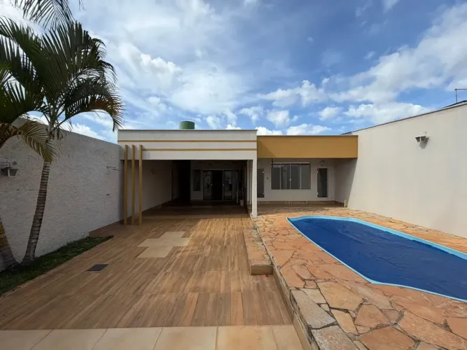 Casa ponte alta norte, 2 casas no lote, piscina, churrasqueira, ótima localização, rua das