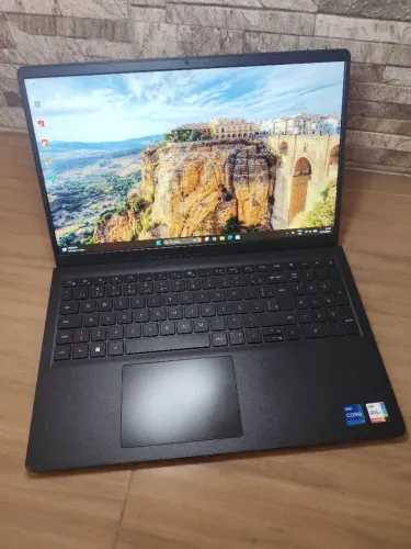 Notebook Dell gamer i7 13G de última geração- 16 GB - placa de vídeo e SSD NVMe
