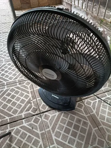 Ventilador mondial para usar peças,motor está queimado 