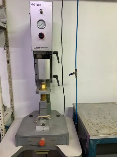 Máquina de ultrassom para prensar alça de soutien 