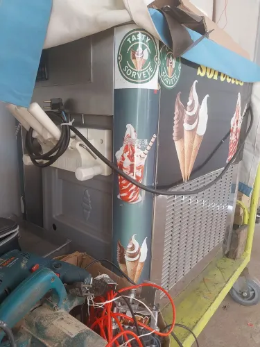 Maquina de Sorvete Italianinha.