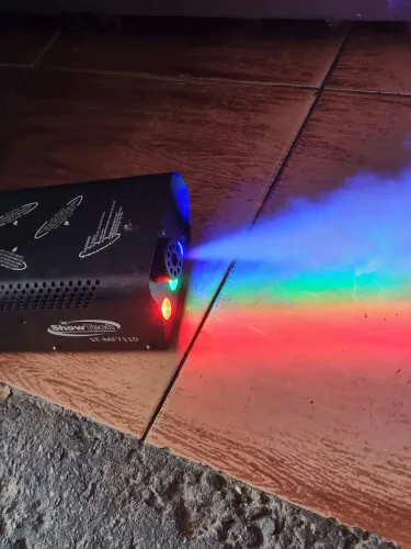 Máquina de fumaça usada