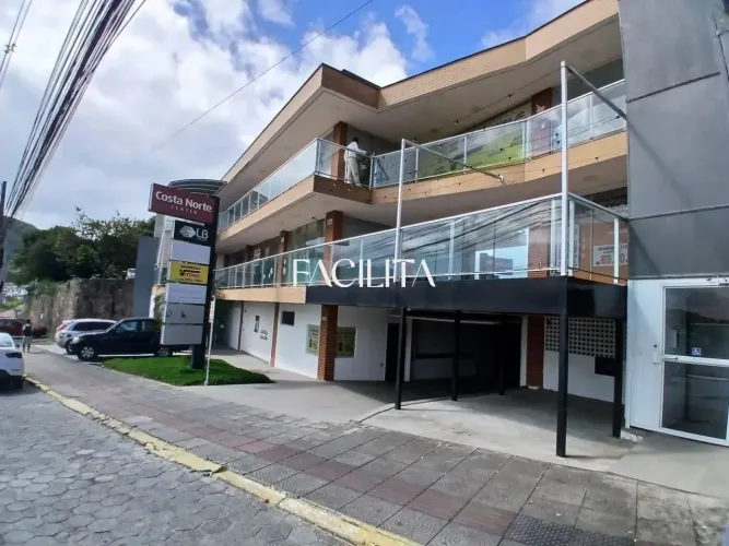 Ponto comercial no Saco Grande, em Florianópolis