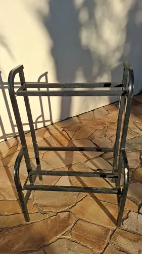 Pedestal para até cinco maquinas de bolinhas