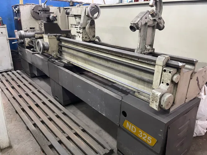 Torno Nardini ND325x2200