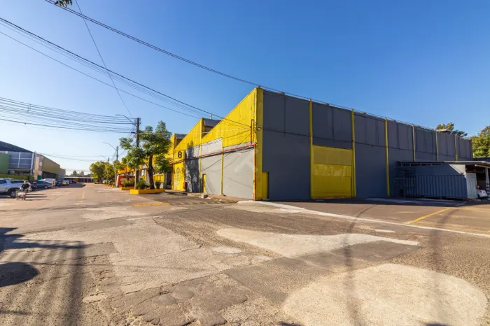 Depósito em condomínio logístico com 1.140m² em Porto Alegre