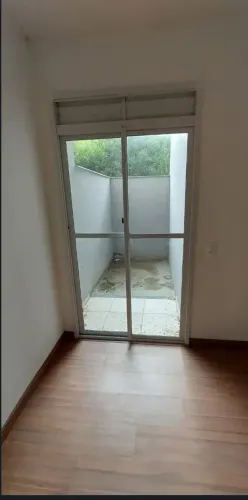 Apartamento com Área Privativa