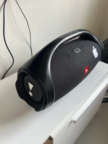 JBL Boombox 2