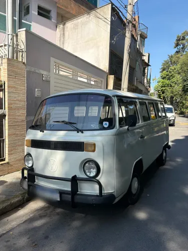 Volkswagen Kombi Standard/ Luxo/ Serie Prata (álcool) 1988