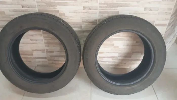 Pneu Pirelli aro 18 - 255/55 - Jeep Renegade - Par