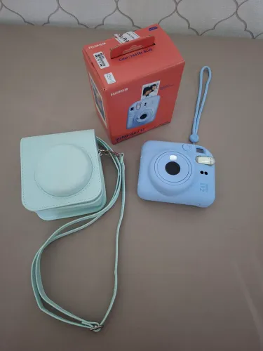 Câmera Instax mini 12 Novíssima, sem nenhum detalhe