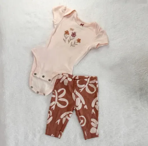 Conjunto Body e Calça Carter's 3 meses
